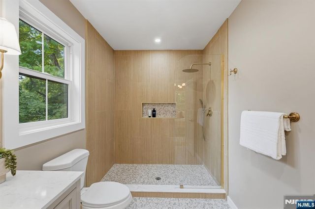 166 Lincoln Street, Montclair, NJ 07042