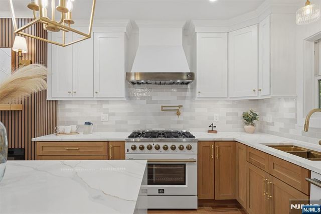 166 Lincoln Street, Montclair, NJ 07042