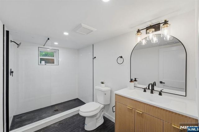 166 Lincoln Street, Montclair, NJ 07042