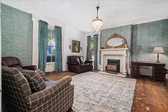 416 E Main Street, Georgetown, KY 40324