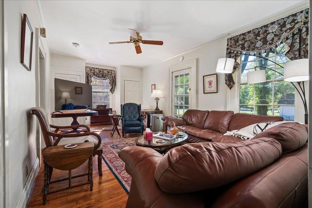416 E Main Street, Georgetown, KY 40324