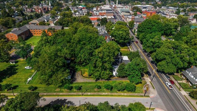 416 E Main Street, Georgetown, KY 40324