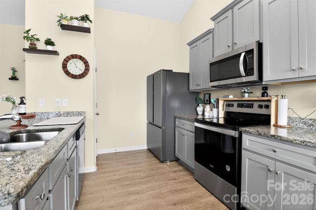 1120 Culver Spring Way, Charlotte, NC 28215