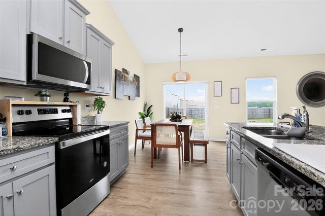 1120 Culver Spring Way, Charlotte, NC 28215