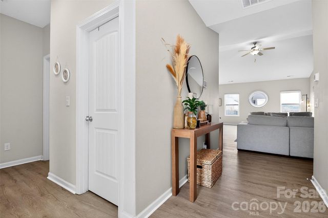 1120 Culver Spring Way, Charlotte, NC 28215