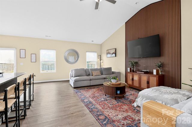 1120 Culver Spring Way, Charlotte, NC 28215