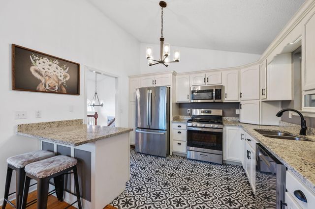 10464 Card Road, Soddy Daisy, TN 37379