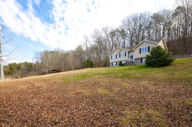 10464 Card Road, Soddy Daisy, TN 37379