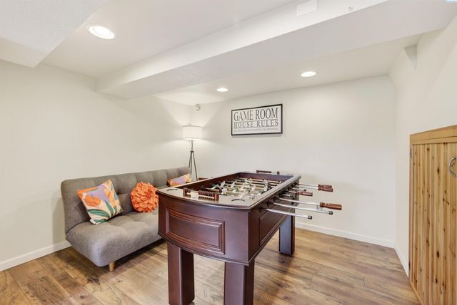 2409 W Albany Avenue, Kennewick, WA 99336