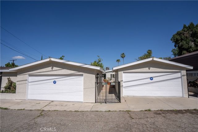 20624 Oxnard Street, Woodland Hills, CA 91367