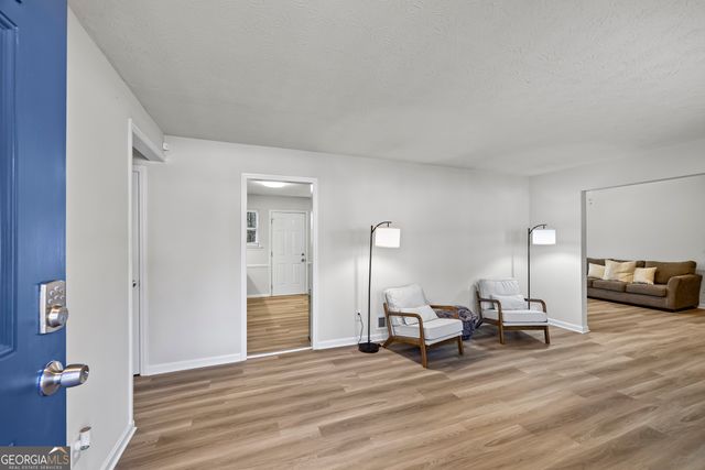 2493 Cherie Glen Road, Snellville, GA 30039