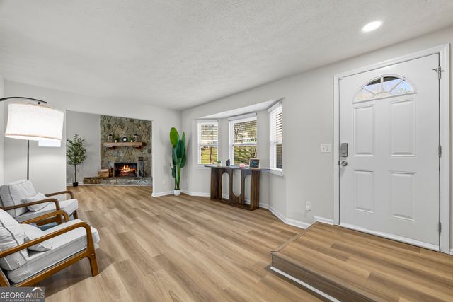 2493 Cherie Glen Road, Snellville, GA 30039