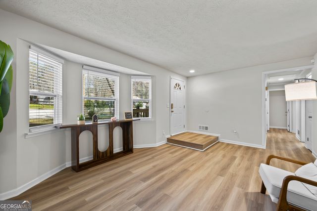 2493 Cherie Glen Road, Snellville, GA 30039