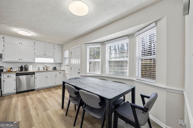 2493 Cherie Glen Road, Snellville, GA 30039