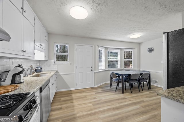 2493 Cherie Glen Road, Snellville, GA 30039