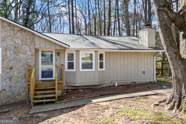 2493 Cherie Glen Road, Snellville, GA 30039