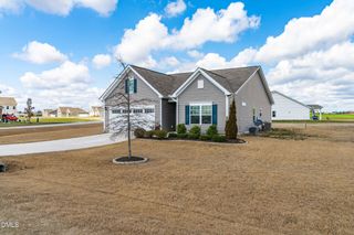 17 Geneva Circle, Benson, NC 27504