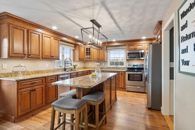 136 Chandler Road, Andover, MA 01810