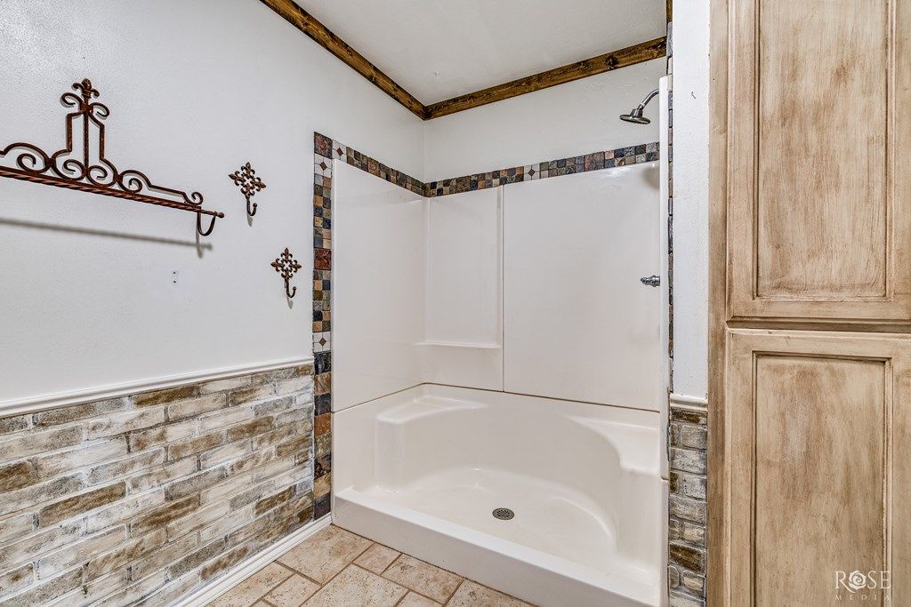 Image 12 of property listing at 6945 Harriet Rd, San Angelo, TX 76905