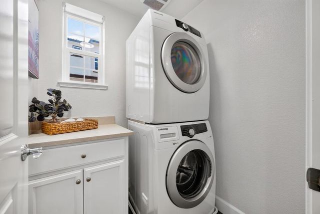 1762 Hillebrant Place, Santa Clara, CA 95050