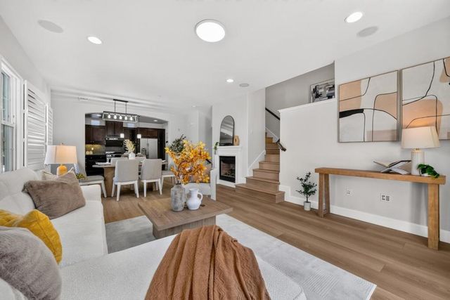 1762 Hillebrant Place, Santa Clara, CA 95050
