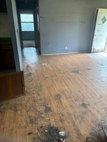 302 Indiana Street, Chesterton, IN 46304