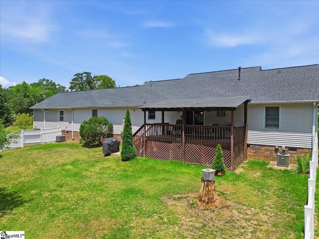 707 Reid School Road, Taylors, SC 29687