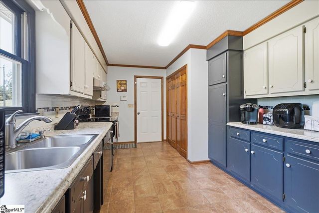 707 Reid School Road, Taylors, SC 29687