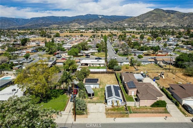 26606 14th Street, Highland, CA 92346