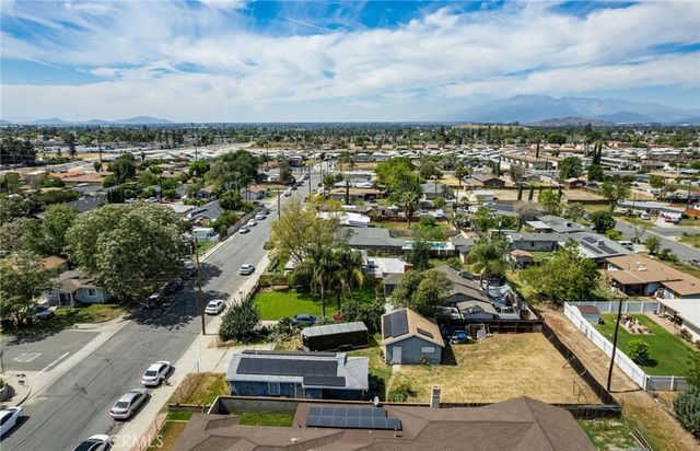 26606 14th Street, Highland, CA 92346