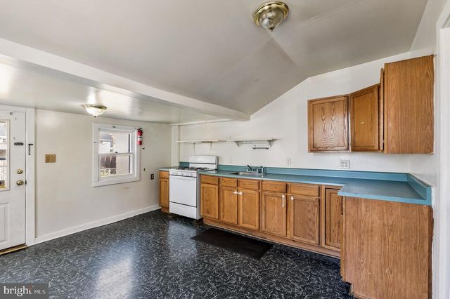 410 POWELL ST W W, Millville, NJ 08332