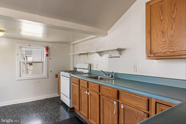 410 POWELL ST W W, Millville, NJ 08332