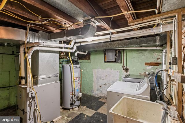 410 POWELL ST W W, Millville, NJ 08332