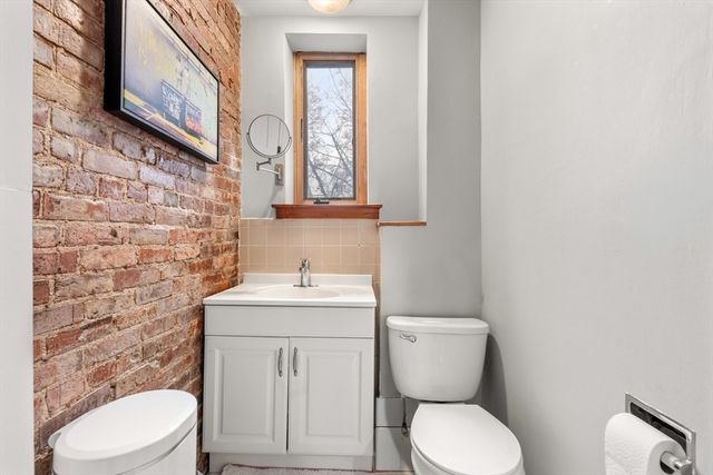 80A West Cedar 4, Boston, MA 02114