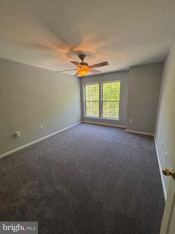 Image 13 of property listing at 4409 SILVERBROOK LN #304, Owings Mills, MD 21117