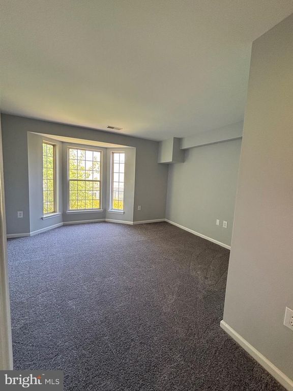Image 17 of property listing at 4409 SILVERBROOK LN #304, Owings Mills, MD 21117