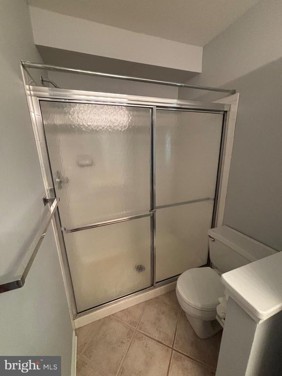 Image 20 of property listing at 4409 SILVERBROOK LN #304, Owings Mills, MD 21117