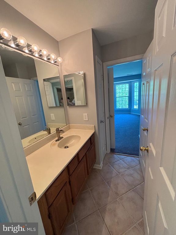 Image 21 of property listing at 4409 SILVERBROOK LN #304, Owings Mills, MD 21117