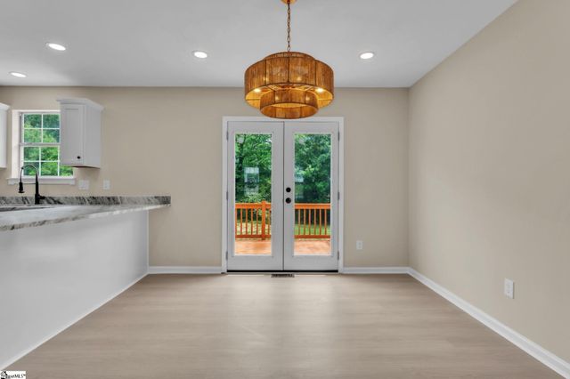 31 Michell Drive, Taylors, SC 29687