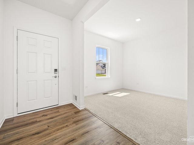 385 Danforth Drive, Oswego, IL 60543