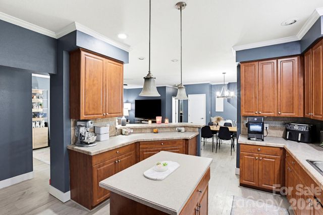 67 Nimitz Drive, Brevard, NC 28712