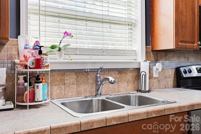 67 Nimitz Drive, Brevard, NC 28712