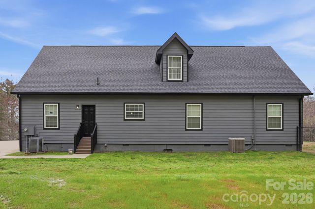 67 Nimitz Drive, Brevard, NC 28712