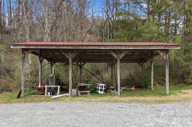 67 Nimitz Drive, Brevard, NC 28712