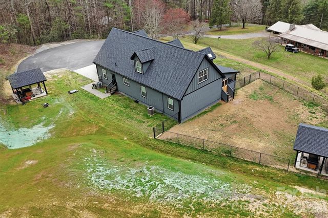 67 Nimitz Drive, Brevard, NC 28712