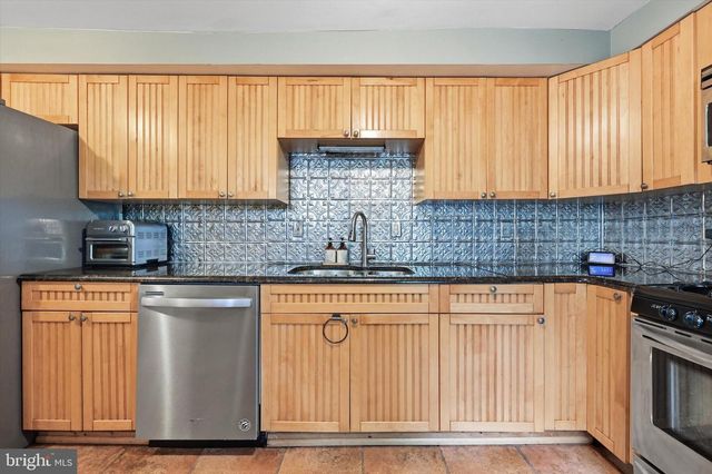 437 W SOUTH ST, Frederick, MD 21701