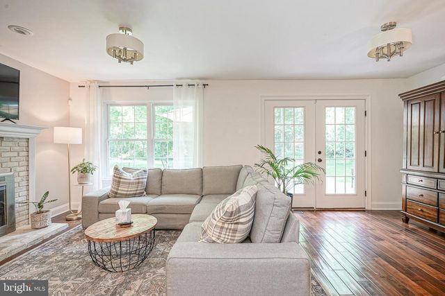 1057 RAINBOW CIRCLE, Pittsgrove, NJ 08318