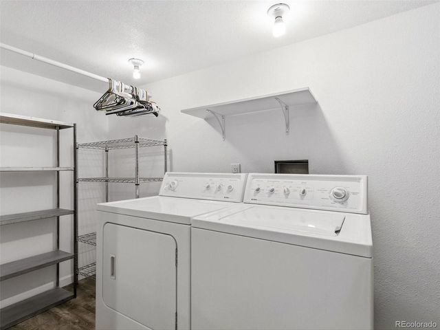 6732 S Independence St, Littleton, CO 80128