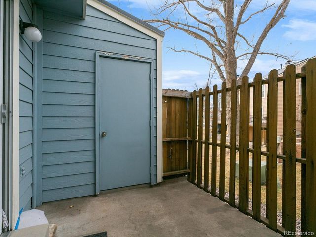 6732 S Independence St, Littleton, CO 80128