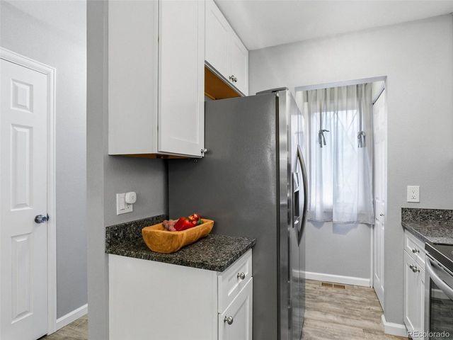 6732 S Independence St, Littleton, CO 80128